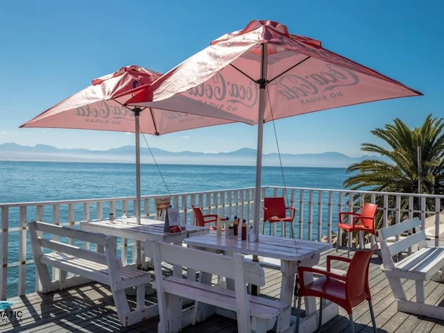 London Bus Fish & Chips